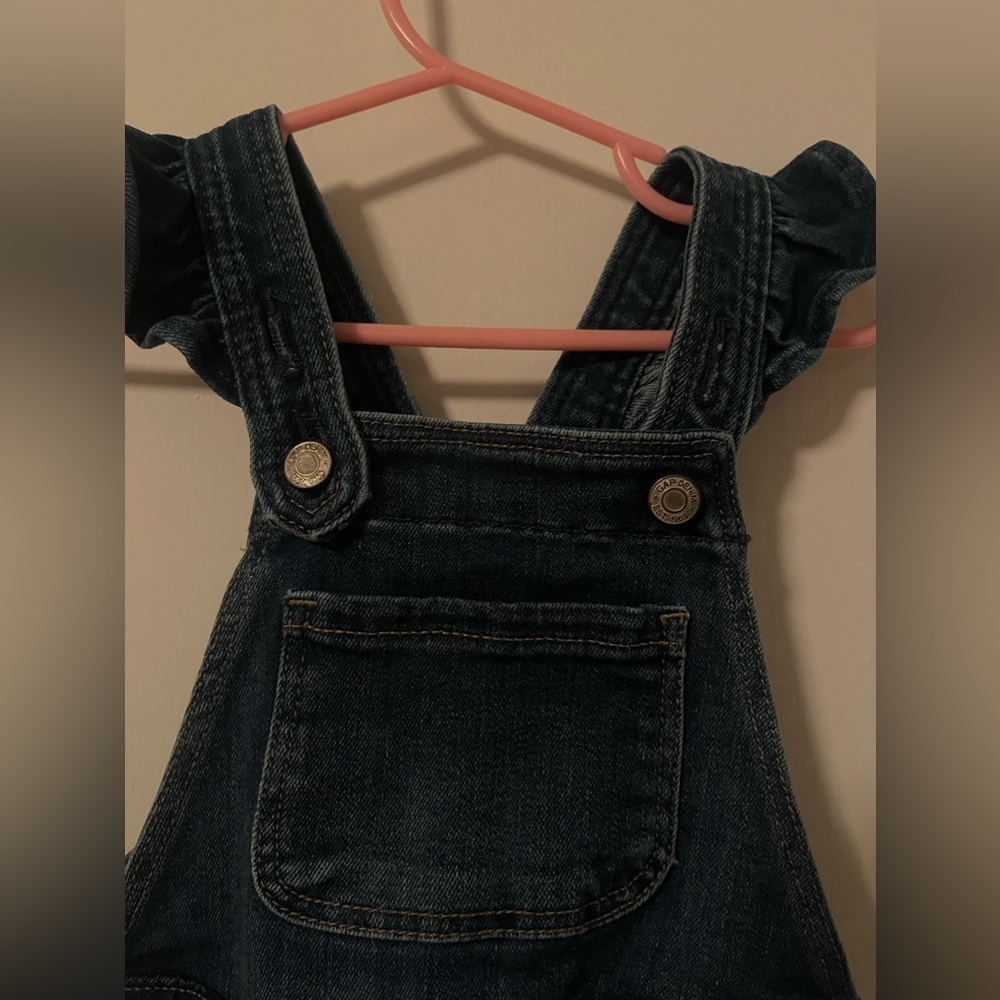 Gap overalls - Picture 6 of 11